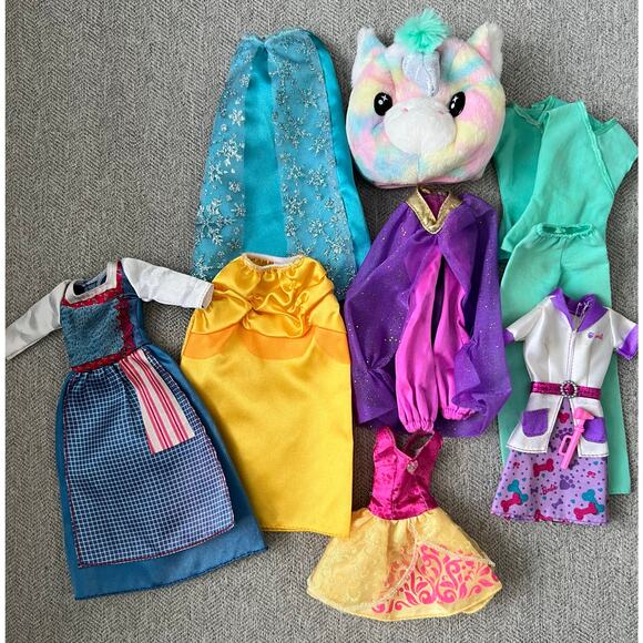 Barbie Frozen and Disney Princess Character Outfits with Shoes and Accessories - Picture 9 of 13